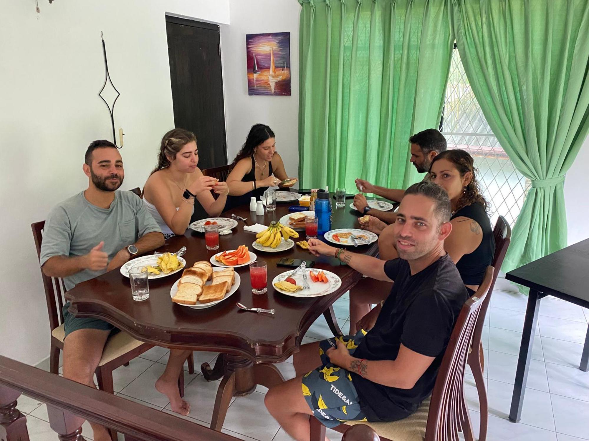 Cloud Inn Kandy Homestay Екстер'єр фото